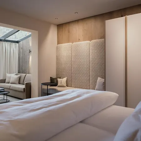 Alpvita Piz Tasna 4*