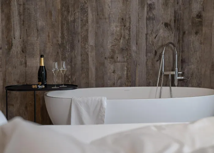 Alpvita Piz Tasna 4*