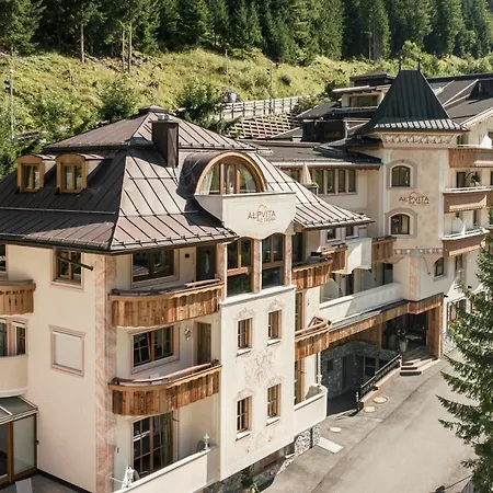 Alpvita Piz Tasna Hotel