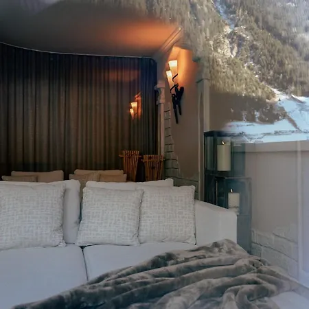 Hotel Alpvita Piz Tasna 4*